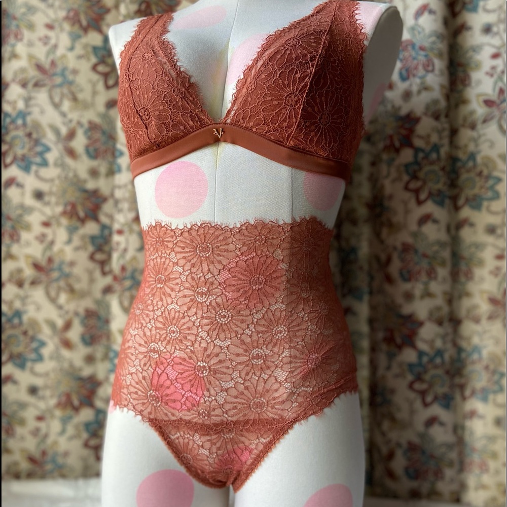 Victoria’s Secret lingerie set